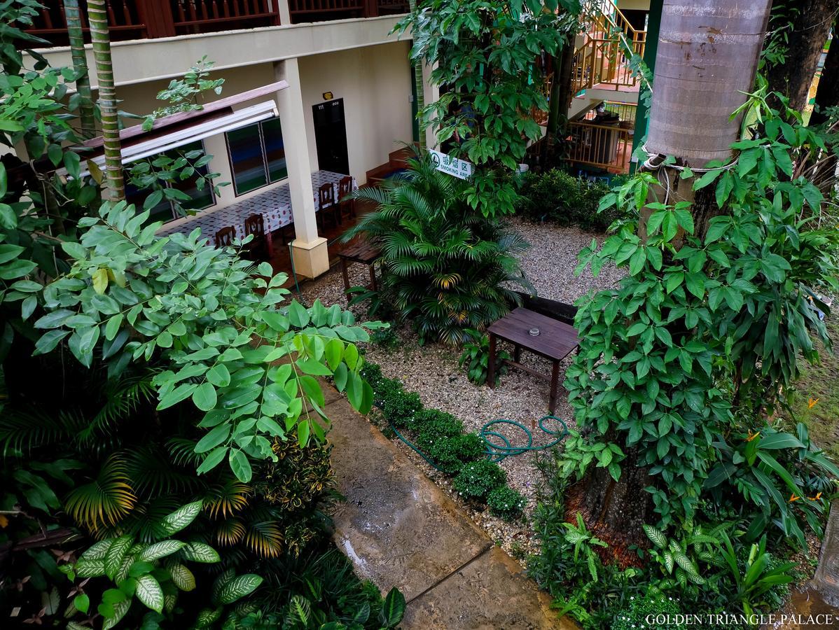 Golden Triangle Palace Chiang Rai Exterior foto