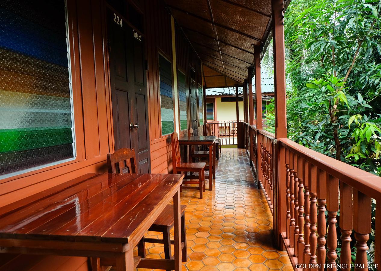 Golden Triangle Palace Chiang Rai Exterior foto